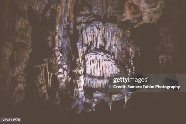 the cavern beni add - samere fahim fotografías e imágenes de stock