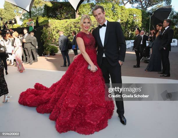 Hofit Golan arrives at the amfAR Gala Cannes 2018 at Hotel du Cap-Eden-Roc on May 17, 2018 in Cap d'Antibes, France.