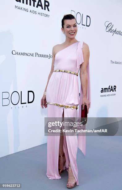 Milla Jovovich arrives at the amfAR Gala Cannes 2018 at Hotel du Cap-Eden-Roc on May 17, 2018 in Cap d'Antibes, France.