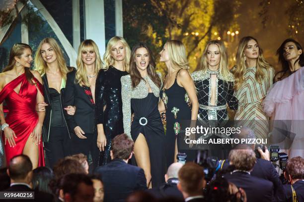 Hungarian model Eniko Mihalik, Ducth model Daphne Groeneveld, Czech model Karolina Kurkova, Brazilian model Alessandra Ambrosio, Russian model...