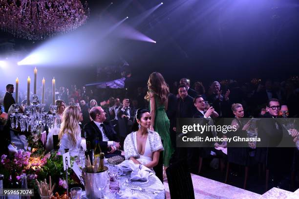 Izabel Goulart wearing Missoni walks the runway at the amfAR Gala Cannes 2018 at Hotel du Cap-Eden-Roc on May 17, 2018 in Cap d'Antibes, France.