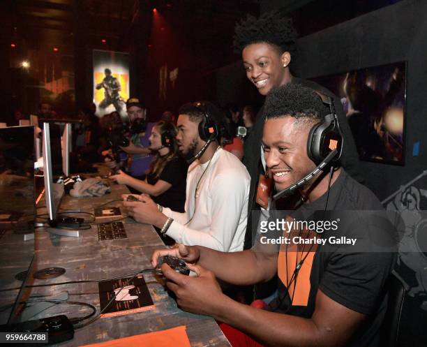 Basketball players Karl-Anthony Towns, De'Aaron Fox and football player Juju Smith-Schuster battle it out at the Call of Duty: Black Ops 4 Community...