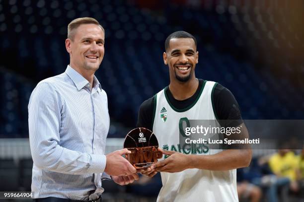 Brandon Davies, #0 of Zalgiris Kaunas recives the April MVP at the end of during 2018 Turkish Airlines EuroLeague F4 Zalgiris Kaunas Official...