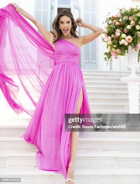 Alessandra Ambrosio attends the cocktail at the amfAR Gala Cannes 2018 at Hotel du Cap-Eden-Roc on May 17, 2018 in Cap d'Antibes, France.