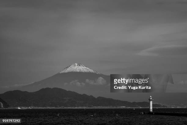 mt. fuji and shimizu lighthouse - suruga bay stock pictures, royalty-free photos & images