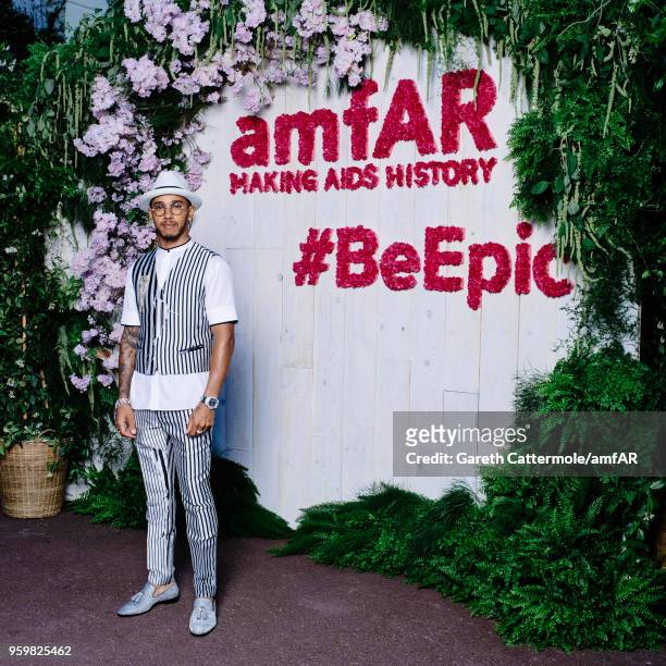 Lewis Hamilton attends the amfAR Gala Cannes 2018 Studio at Hotel du Cap-Eden-Roc on May 17, 2018 in Cap d'Antibes, France.