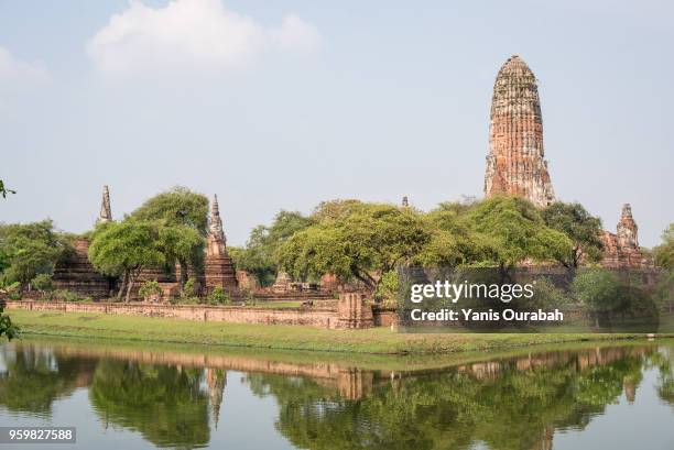 historic city of ayutthaya, thailand. - reflet stock-fotos und bilder