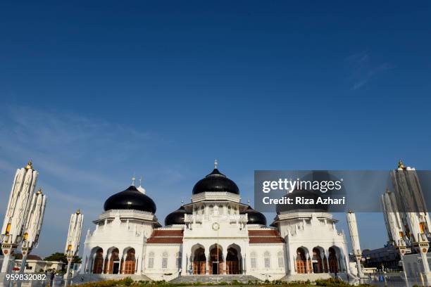 grande moschea baiturrahman - mesjid raya baiturrahman foto e immagini stock