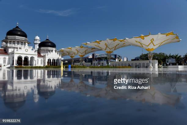 grande moschea baiturrahman - mesjid raya baiturrahman foto e immagini stock