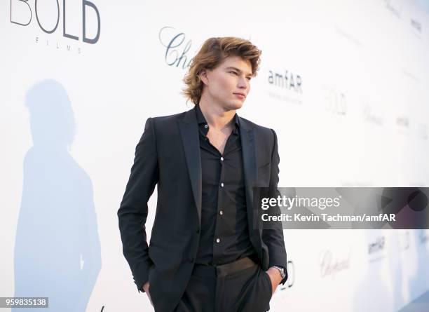 Jordan Barrett arrives at the amfAR Gala Cannes 2018 at Hotel du Cap-Eden-Roc on May 17, 2018 in Cap d'Antibes, France.