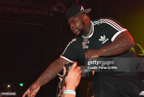 Sse Fatboy Rapper 142 Fatboy Sse Stock Photos, High-Res Pictures, and Images - Getty Images