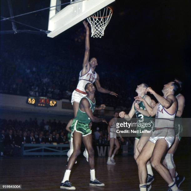 Philadelphia Warriors Wilt Chamberlain in action vs Boston Celtics Bill Russell at Philadelphia Civic Center. Philadelphia, PA 1/2/1960 -- CREDIT:...