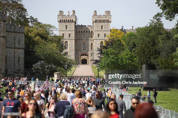 Crowds begin to gather ahead of the royal wedding of Prince Harry and Meghan Markle on May 18, 2018 in Windsor, England.