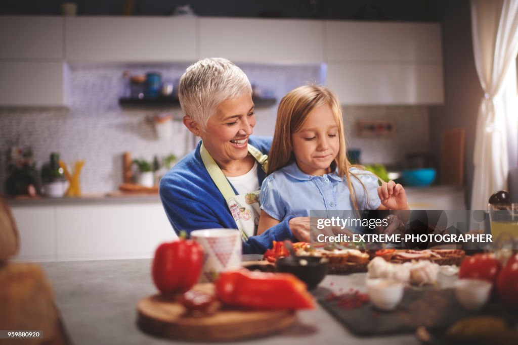 Familie in der Küche