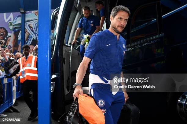 Carlo Cudicini of Chelsea arrives prior to the match between Chelsea Legends and Inter Forever at Stamford Bridge on May 18, 2018 in London, England.