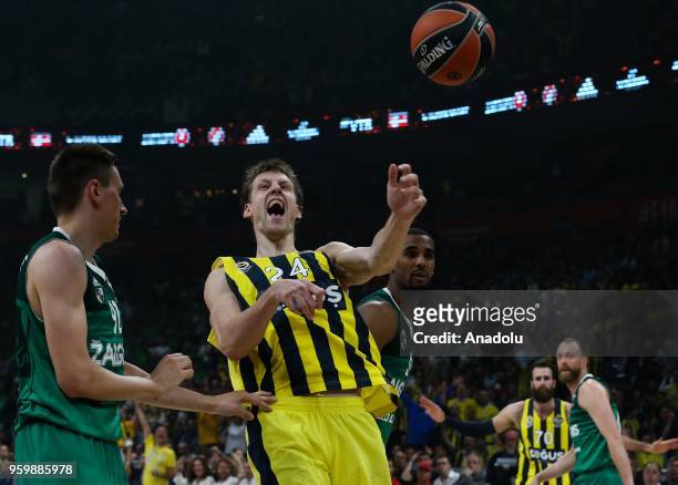 Jan Vesely of Fenerbahce Dogus in action against Edgaras Ulanovas of Zalgiris Kaunas during the Turkish Airlines EuroLeague Final Four match between...