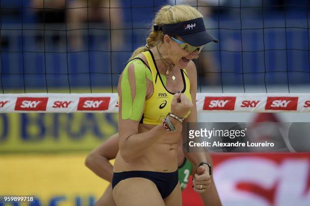 Kerri Walsh Jennings of United States in action during the main draw match against Taru Lahti and Annina Parkkinen of Finland at Meia Praia Beach...