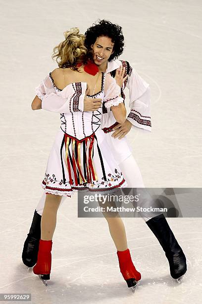 Tanith Belbin and Benjamin Agosto compete in the original dance competition during the US Figure Skating Championships at Spokane Arena on January...