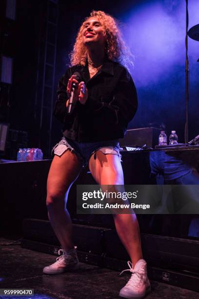 Raye O2 2,835 Rita O Stock Photos, High-Res Pictures, and Images - Getty Images