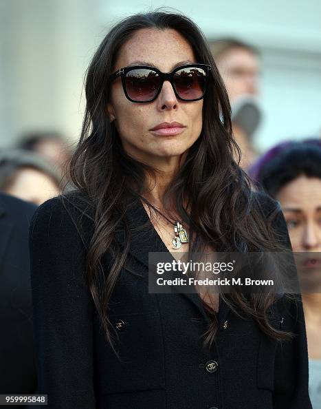 Vicky Cornell Holds Vigil On The Anniversary Of Chris Cornell's Death Vicky Cornell Holds Vigil On The Anniversary Of Chris Cornell's Death