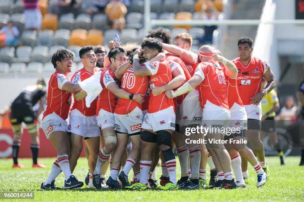 Sunwolves players celebrate Hayden Parker victory's try during the Super Rugby match between Sunwolves and Stormers at Mong Kok Stadium on May 19,...