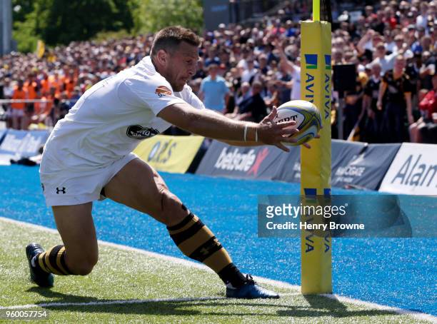 Jimmy Gopperth of Wasps scores a try, which is then disallowed during the Aviva Premiership Semi-Final match between Saracens and Wasps at Allianz...