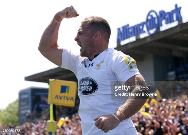 Jimmy Gopperth of Wasps celebrates scoring a try, before it is then disallowed during the Aviva Premiership Semi-Final match between Saracens and...