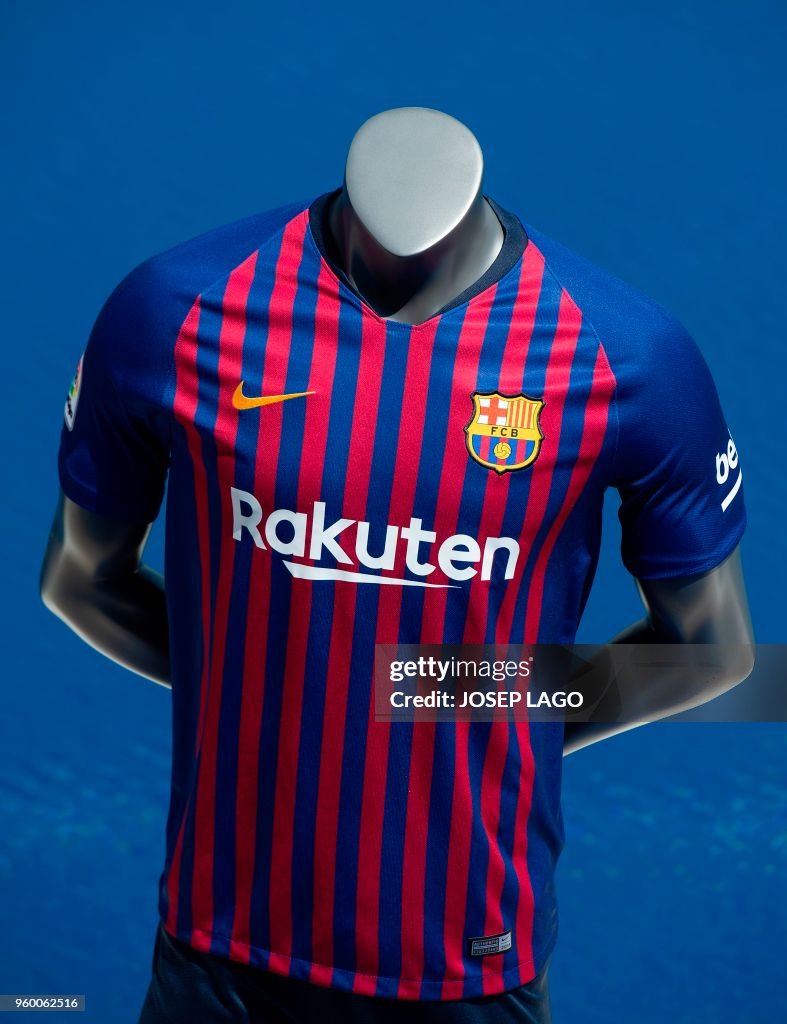 FBL-ESP-LIGA-BARCELONA-JERSEY