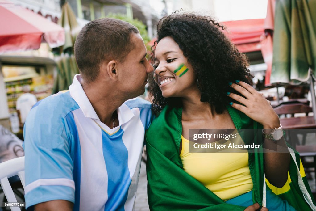 Casal Brasil Argentina