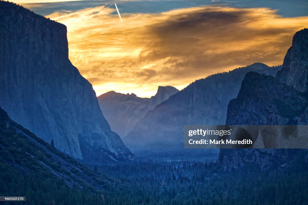 Tunnel View of El Capitan and Yosemite Valley, dawn