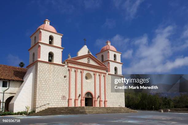 santa barbara mission - mission santa barbara stock pictures, royalty-free photos & images