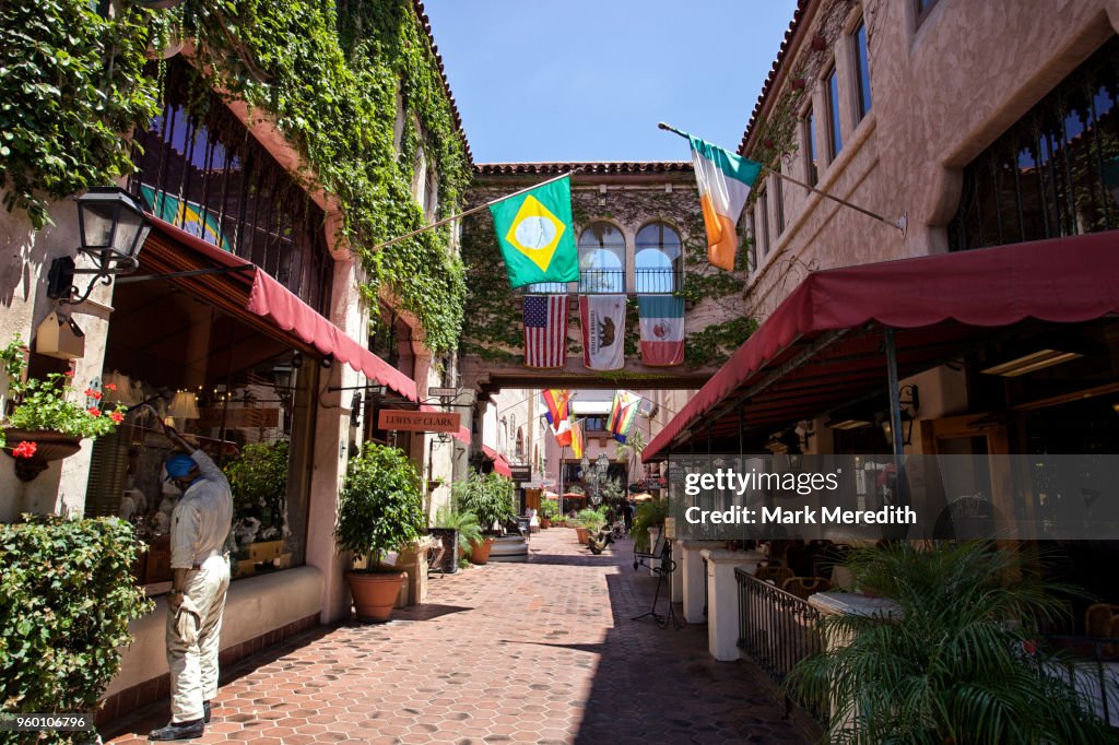 La Arcada shopping mall in Santa Barbara features interesting bronze sculptures