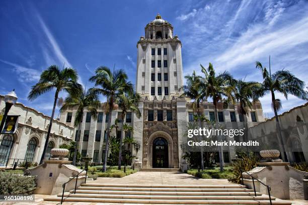 beverly hills city hall - town hall government building fotografías e imágenes de stock