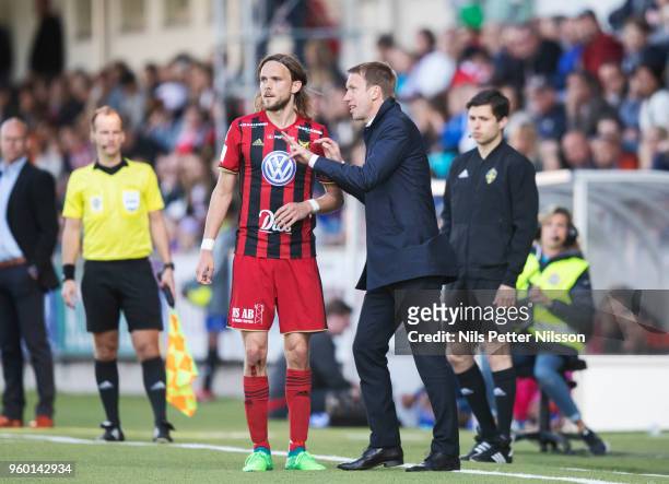 Tom Pettersson of Ostersunds FK and Graham Potter, head coach of Ostersunds FK during the Allsvenskan match between GIF Sundsvall and Ostersunds FK...
