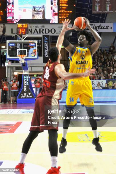Henry Sims of Vanoli competes with Mitchell Watt of Umana during the LBA LegaBasket match Game 1 of play off's quarter finals between Reyer Umana...