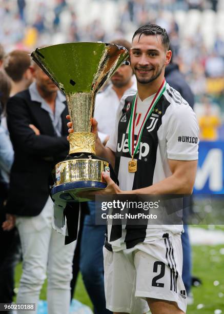 Mattia De Sciglio during serie A match between Juventus v Verona, in Turin, on May 19, 2018 .