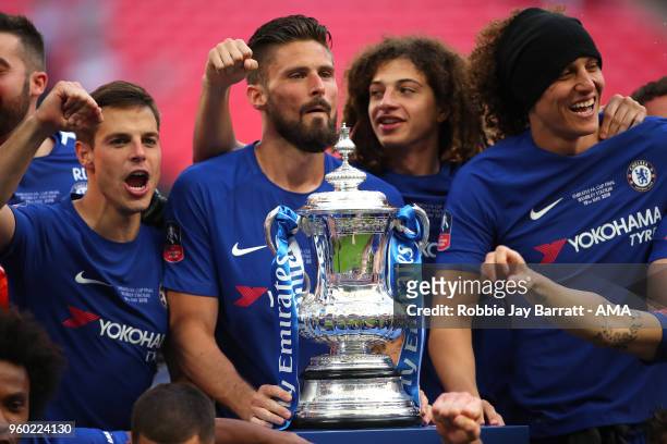 Cesar Azpilicueta, Olivier Giroud of Chelsea and David Luiz of Chelsea celebrate at the end of the Emirates FA Cup Final between Chelsea and...