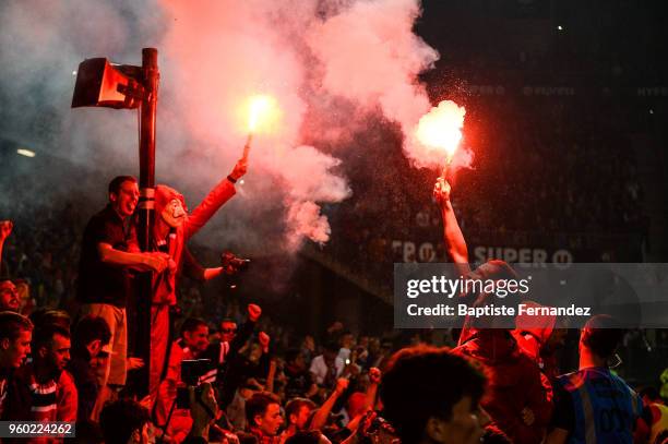 Rami Amir Selmane Bensebaini of Rennes celebrates the victory with fans during the Ligue 1 match between Stade Rennes and Montpellier Herault SC at...