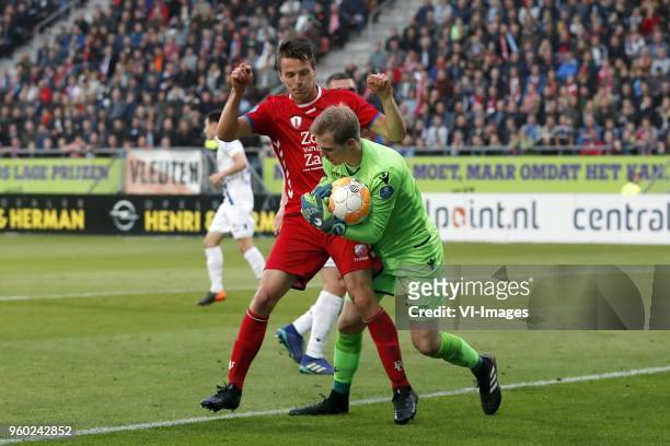 Lukas Gortler of FC Utrecht, goalkeeper Jeroen Houwen of Vitesse during the Dutch Eredivisie play-offs final match between FC Utrecht and Vitesse...