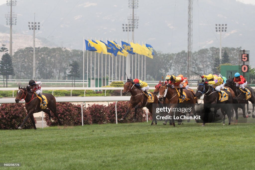 Joyful Winner wins Macau Hong Kong Trophy (Macau G1 1500m) at Taipa Racecourse