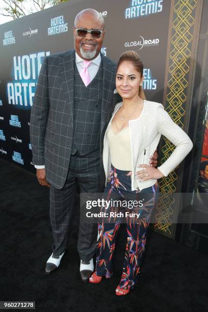 Chi McBride and Julissa McBride attend Global Road Entertainment's "Hotel Artemis" premiere at Regency Village Theatre on May 19, 2018 in Westwood,...