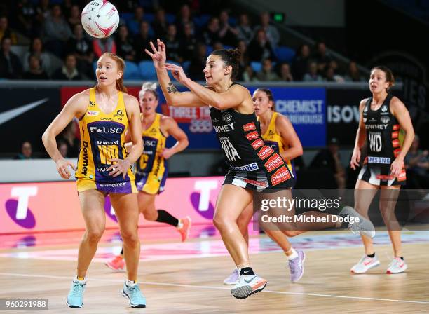 Madi Robinson of the Magpies passes the ball during the round four Super Netball match between the Magpies and the Lightning at Margaret Court Arena...