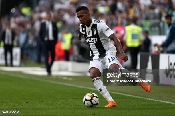 Alex Sandro of Juventus FC in action during the Serie A football match between Juventus FC and Hellas Verona Fc. Juventus Fc wins 2-1 over Hellas...