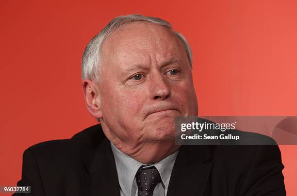 Oskar Lafontaine, Chairman of the German left-wing political party Die Linke, speaks to the media after a meeting of the Die Linke leadership on...