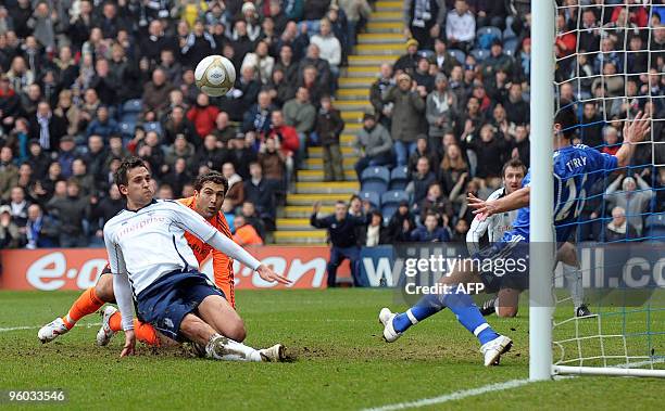 Preston North End's English midfielder Darren Carter misses a good chance during the FA Cup fourth round football match between Preston North End and...