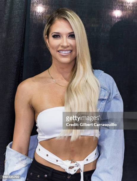 692,621 Kelly Kelly Kelly Photos and Premium High Res Pictures - Getty  Images