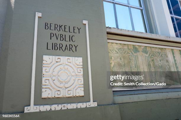 316 Berkeley Library Stock Photos, High-Res Pictures, and Images ...