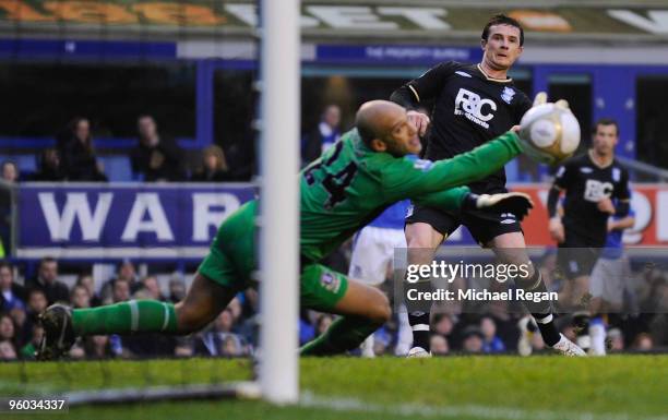 Barry Ferguson of Birmingham scores his teams's second goal during the FA Cup 4th Round match between Everton and Birmingham City at Goodison Park on...