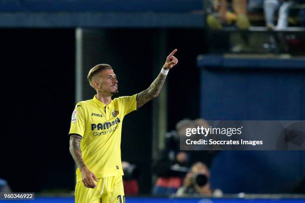 Samu Castillejo of Villarreal celebrates 2-2 during the La Liga Santander match between Villarreal v Real Madrid at the Estadio de la Ceramica on May...