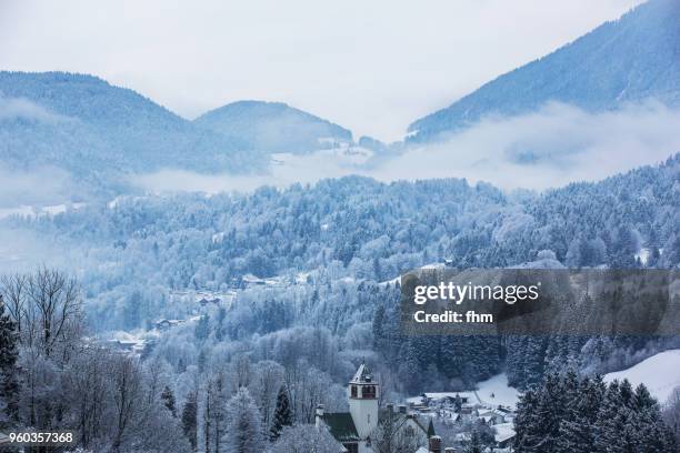 winter landscape berchtesgaden (upper bavaria, germany) - upper house park stock-fotos und bilder